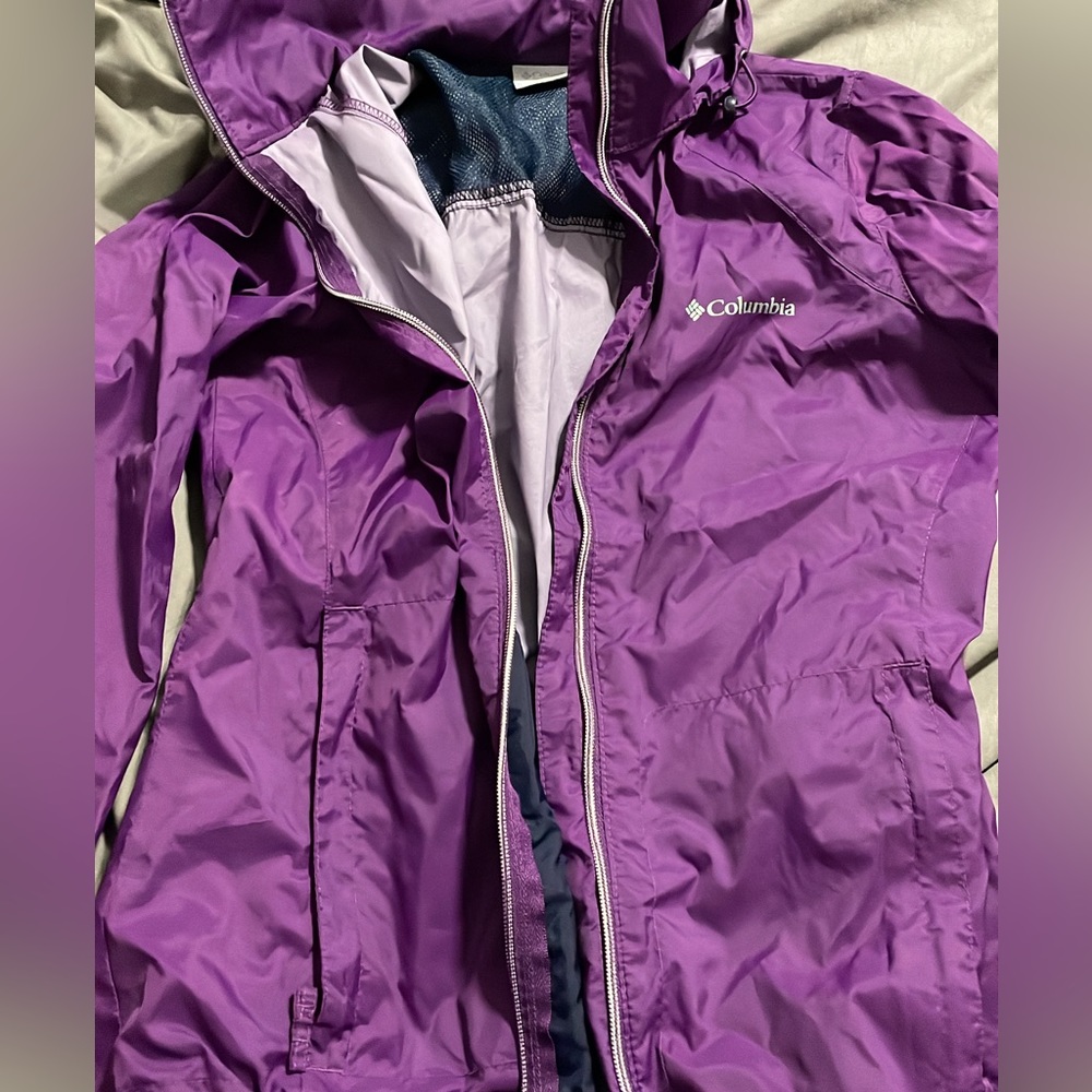Columbia rain coat